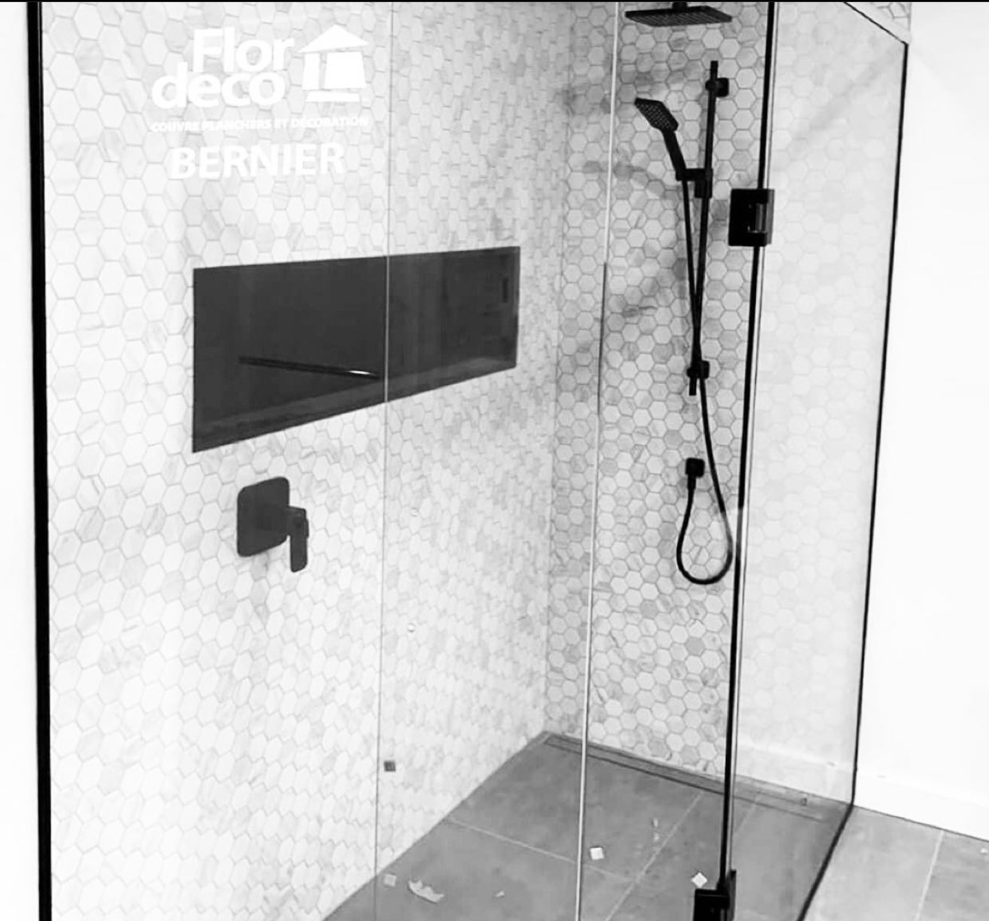 zvelt black glass shower wall niches